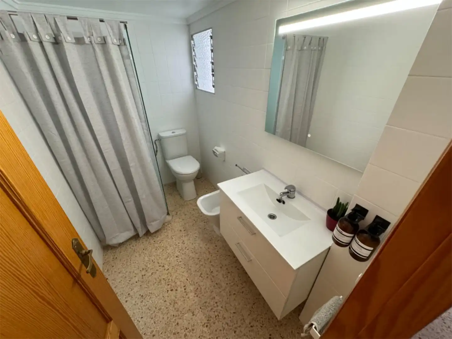 Flat for rent in Carrer del Mestre Navarro, 1, Les Palmeres Bathroom of Flat for rent in Sueca with Storage room, Furnished and Balcony