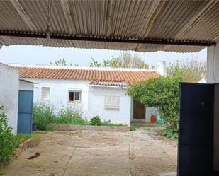 Vista exterior de Casa o xalet en venda en Lobón amb Piscina