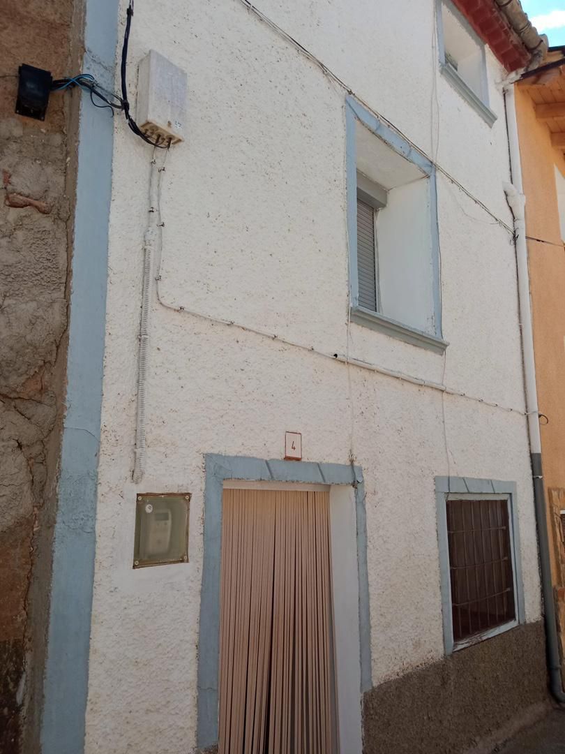 Exterior view of House or chalet for sale in San Martín del Río  with Heating, Storage room and Furnished