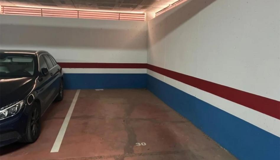 Photo 1 of Garage to rent in Calle Manuel Trillo, 29, Gelves, Sevilla