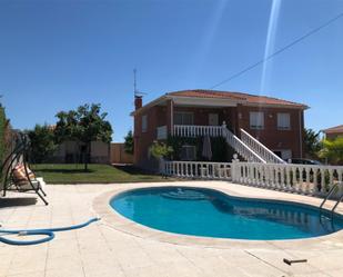 Swimming pool of House or chalet for sale in Escalona  with Air Conditioner, Terrace and Swimming Pool