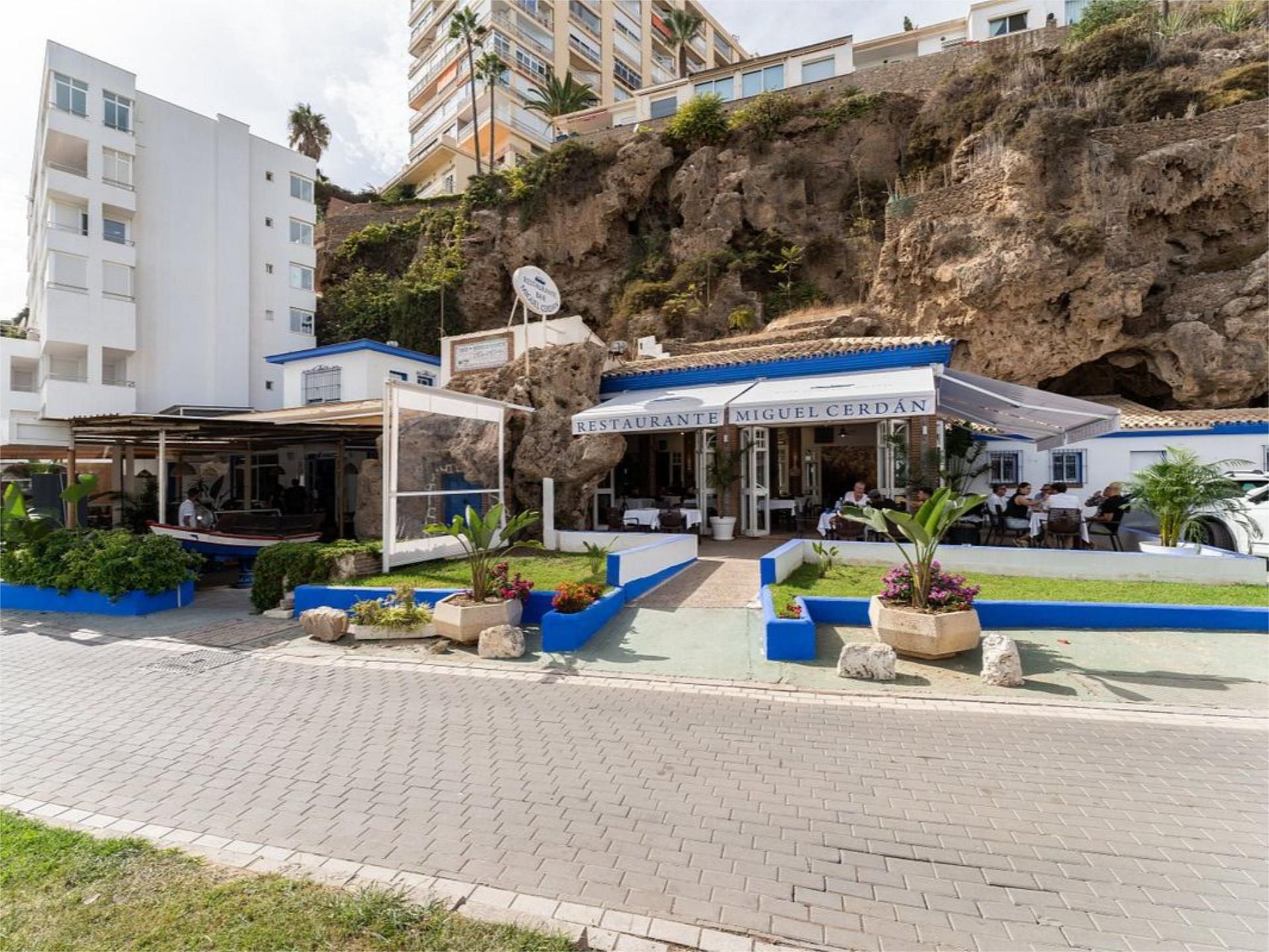 Local de alquiler en Torremolinos con Amueblado