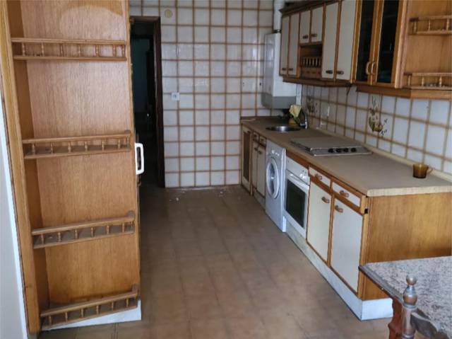 Piso en Venta en Calle del Conde de los Gaitanes, 11 en Flores de Sil - La Placa