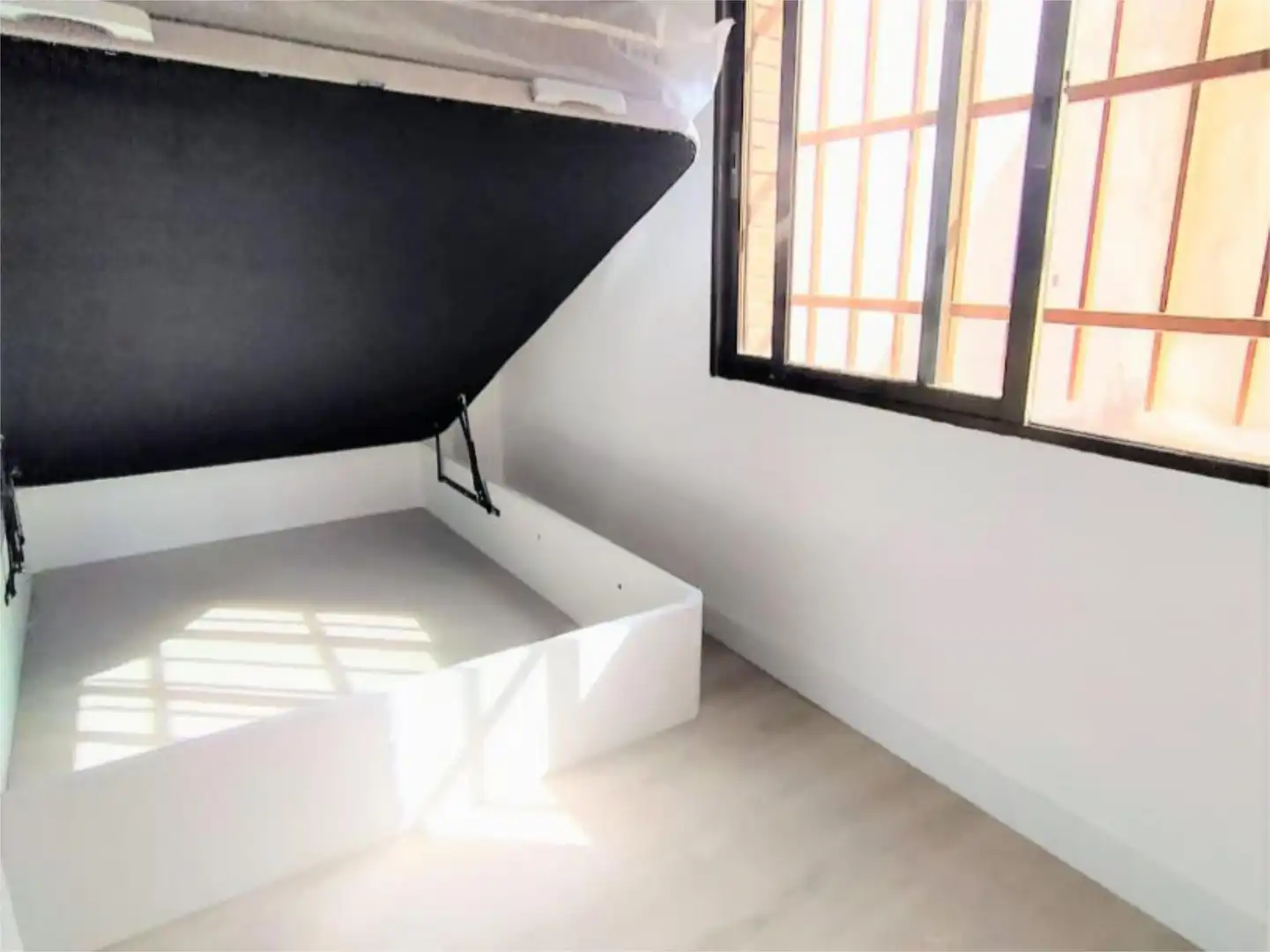 Apartamento de alquiler en Paseo de la Dirección, 88, Berruguete Habitación de Apartamento de alquiler en Madrid Capital con Aire acondicionado y Terraza