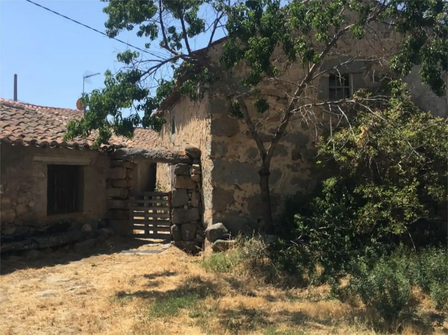 Piso en venta en Calle la Iglesia, 9, Marlín Vista exterior de Piso en venta en Marlín con Trastero
