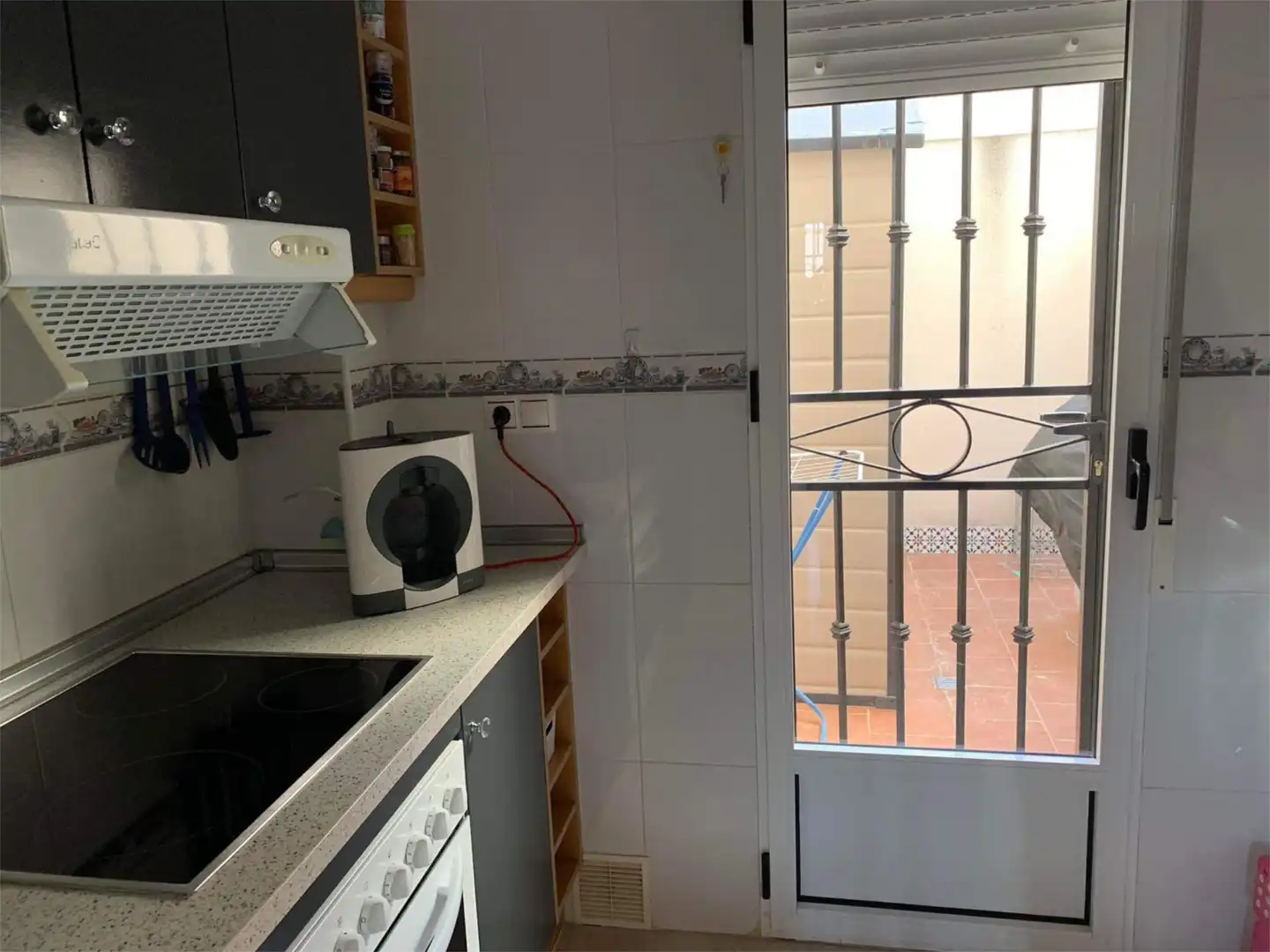 Flat for sale in Calle Lagunas de Ruidera, 840, La Florida Kitchen of Flat for sale in Orihuela with Air Conditioner, Terrace and Swimming Pool