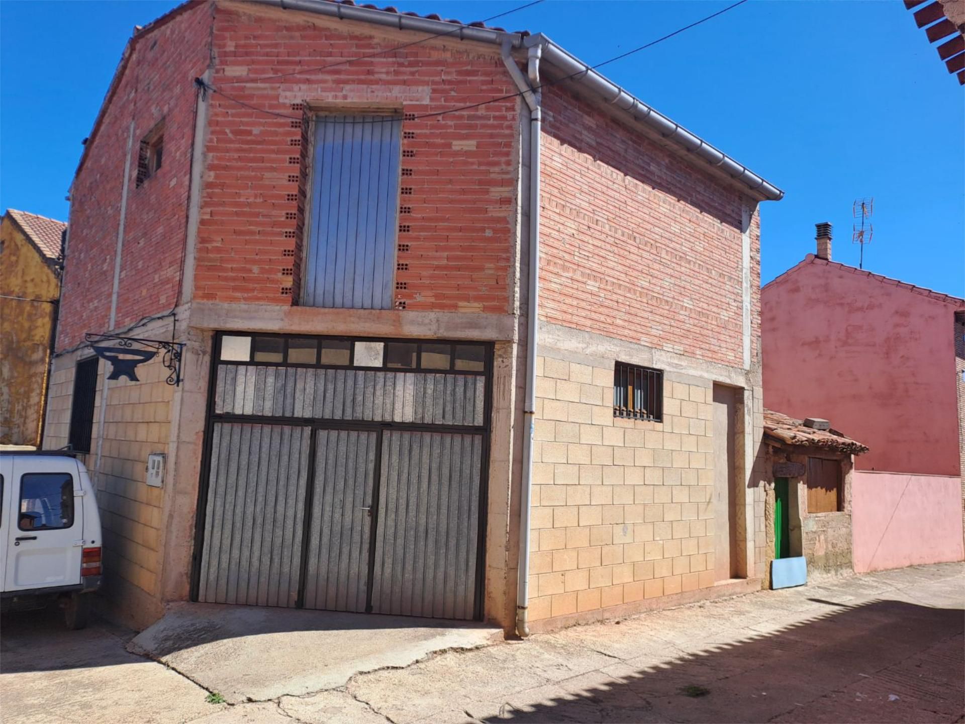 Vista exterior de Local en venda en Badarán