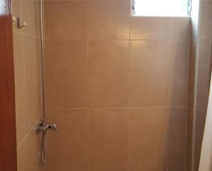 Bathroom of Apartment to rent in Malpartida de Plasencia