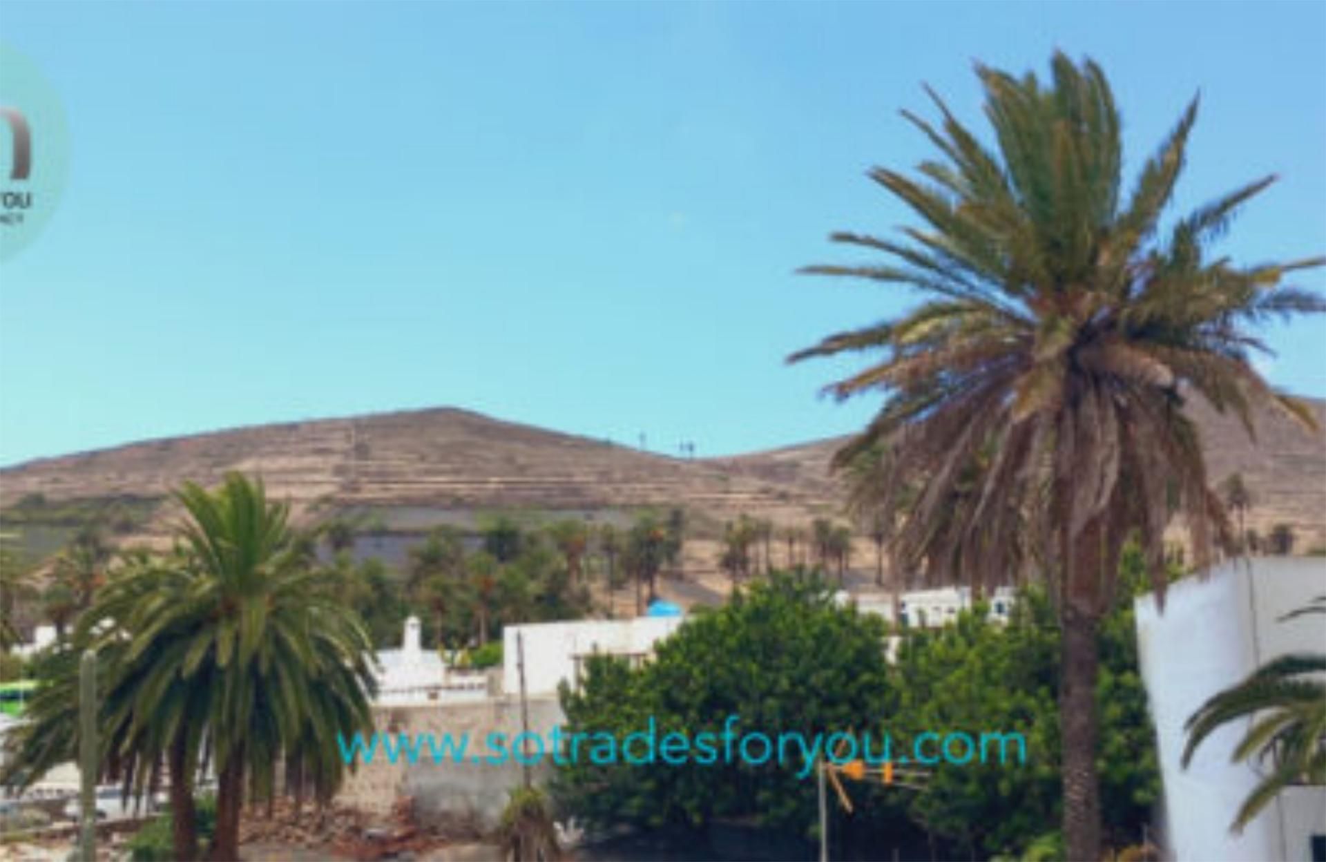Vista exterior de Casa o xalet en venda en Haría amb Terrassa