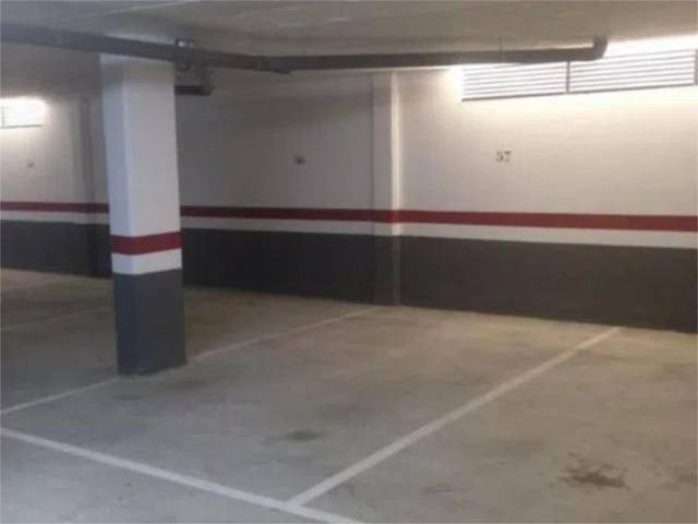 Garaje en Alquiler en Calle de La diligencia, 43 en Valdespartera