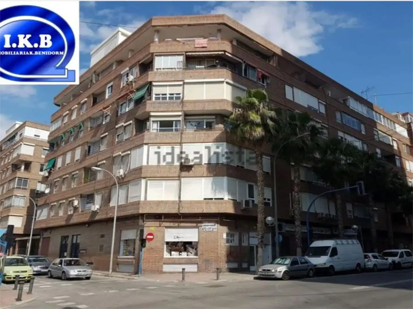 Vista exterior de Local de alquiler en Alicante / Alacant