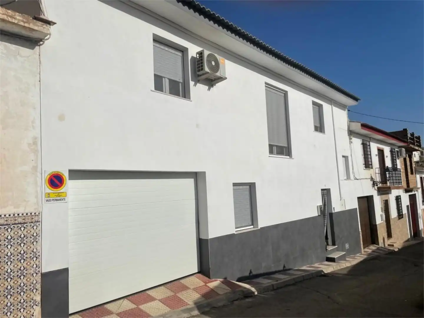 Einfamilien-Reihenhaus zum Verkauf in Calle Libertad, 8, Riogordo Außenansicht von Einfamilien-Reihenhaus zum Verkauf in Riogordo mit Klimaanlage und Terrasse
