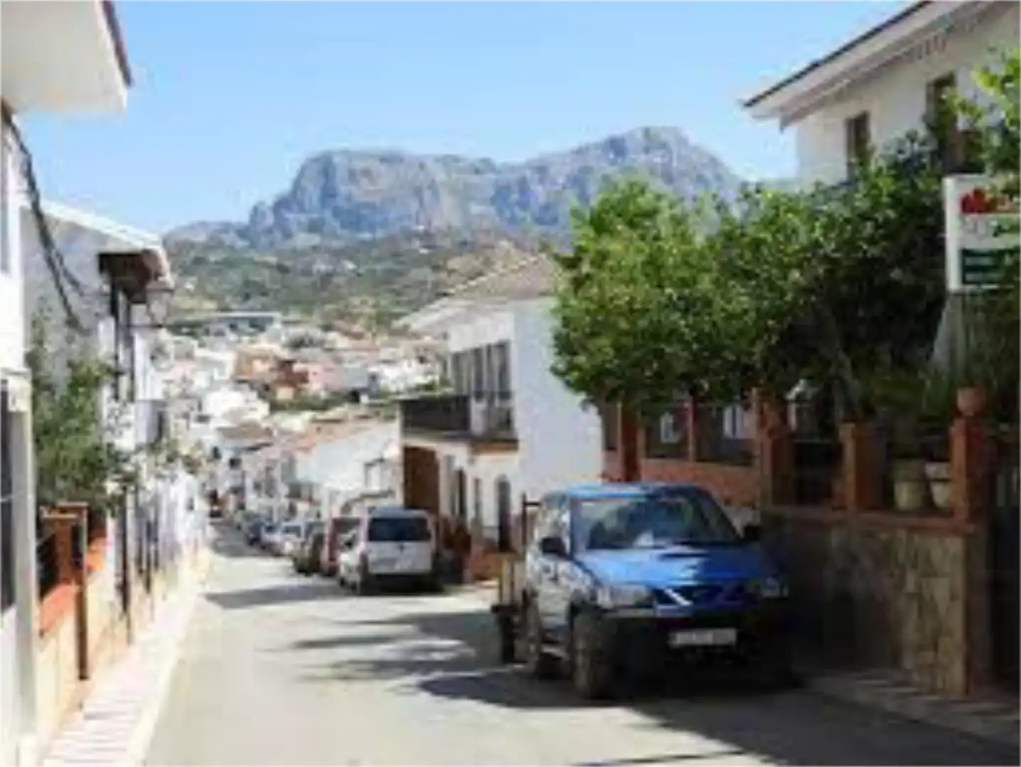 Einfamilien-Reihenhaus zum Verkauf in Calle Libertad, 8, Riogordo Außenansicht von Einfamilien-Reihenhaus zum Verkauf in Riogordo mit Klimaanlage und Terrasse