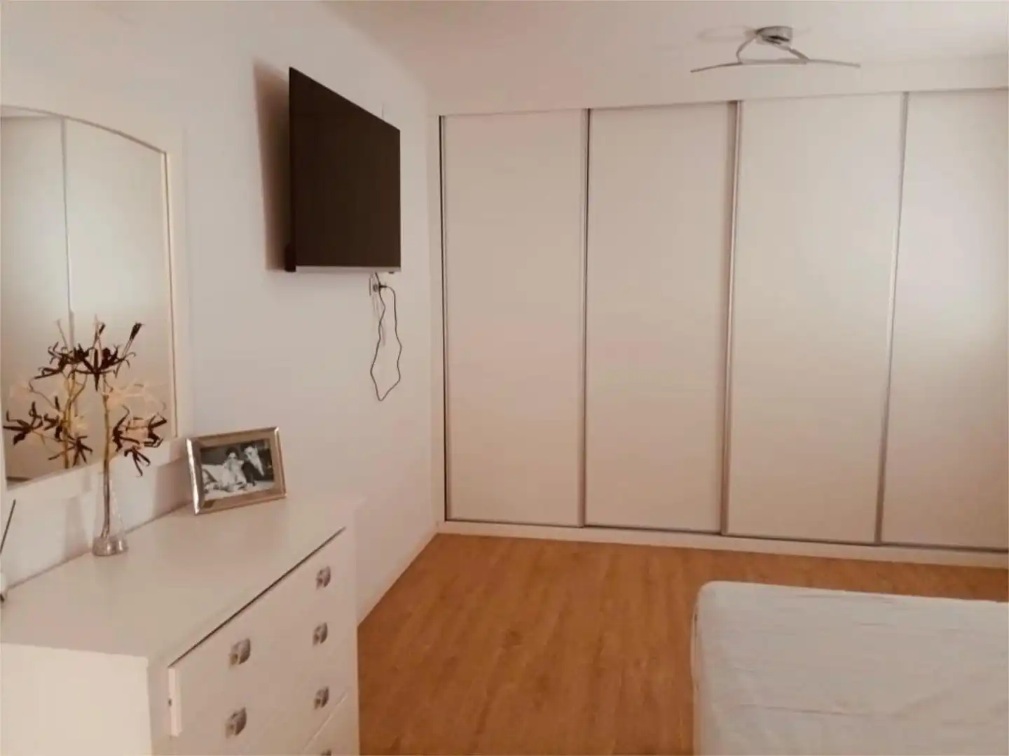 Einfamilien-Reihenhaus zum Verkauf in Calle Libertad, 8, Riogordo Schlafzimmer von Einfamilien-Reihenhaus zum Verkauf in Riogordo mit Klimaanlage und Terrasse