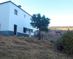 Vista exterior de Casa o xalet en venda en Bérchules amb Jardí privat