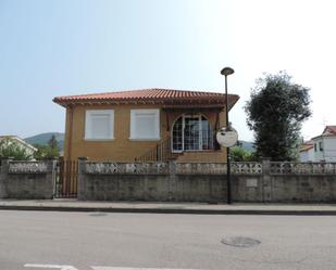 Exterior view of House or chalet for sale in Torrelavega   with Terrace