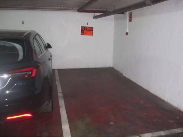 Garaje en Venta en Avenida de la Buhaira, 25 en La Calzada - La Florida