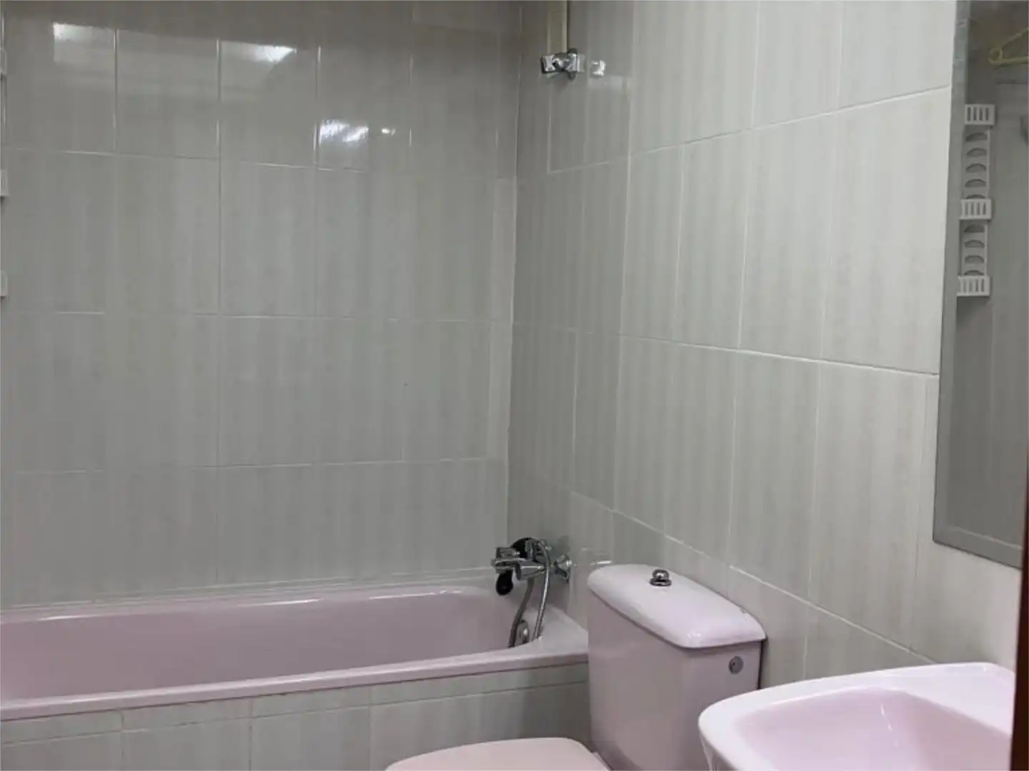 Flat for sale in Desconocido, 22, Playa de las Gaviotas - El Pedrucho Bathroom of Flat for sale in La Manga del Mar Menor with Terrace and Swimming Pool