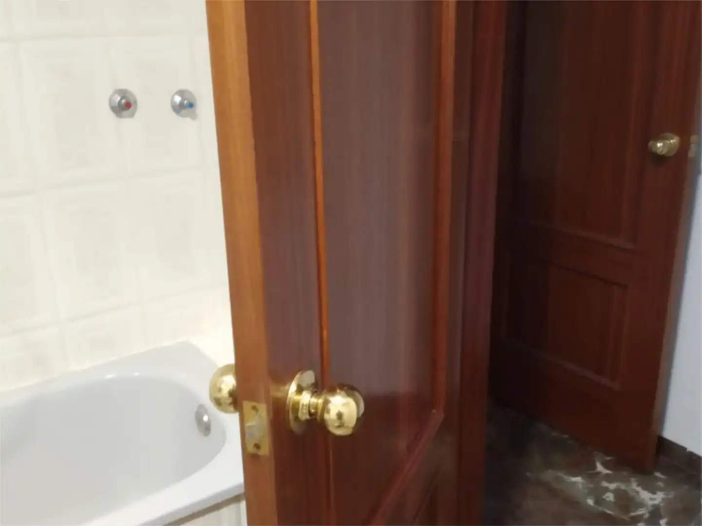 Bathroom of Flat for sale in Almería  with Private garden, Terrace and Storage room