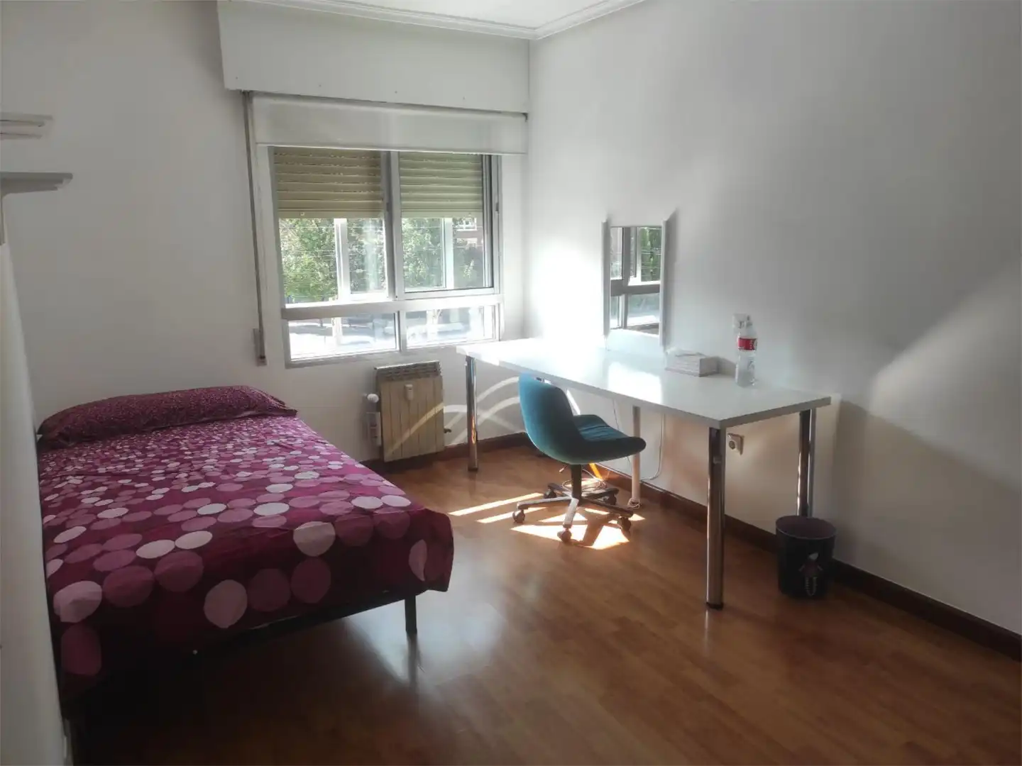 Bedroom of Flat for share in Valladolid  with Air Conditioner, Heating and Private garden