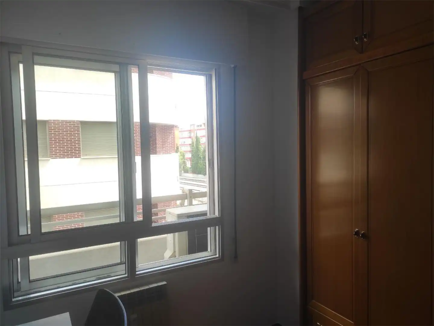 Bedroom of Flat for share in Valladolid  with Air Conditioner, Heating and Private garden