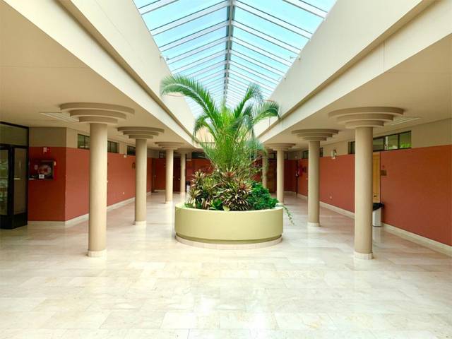 Oficina en Alquiler en Calle de Madrid, 2 en Los Arcos - El Viviero