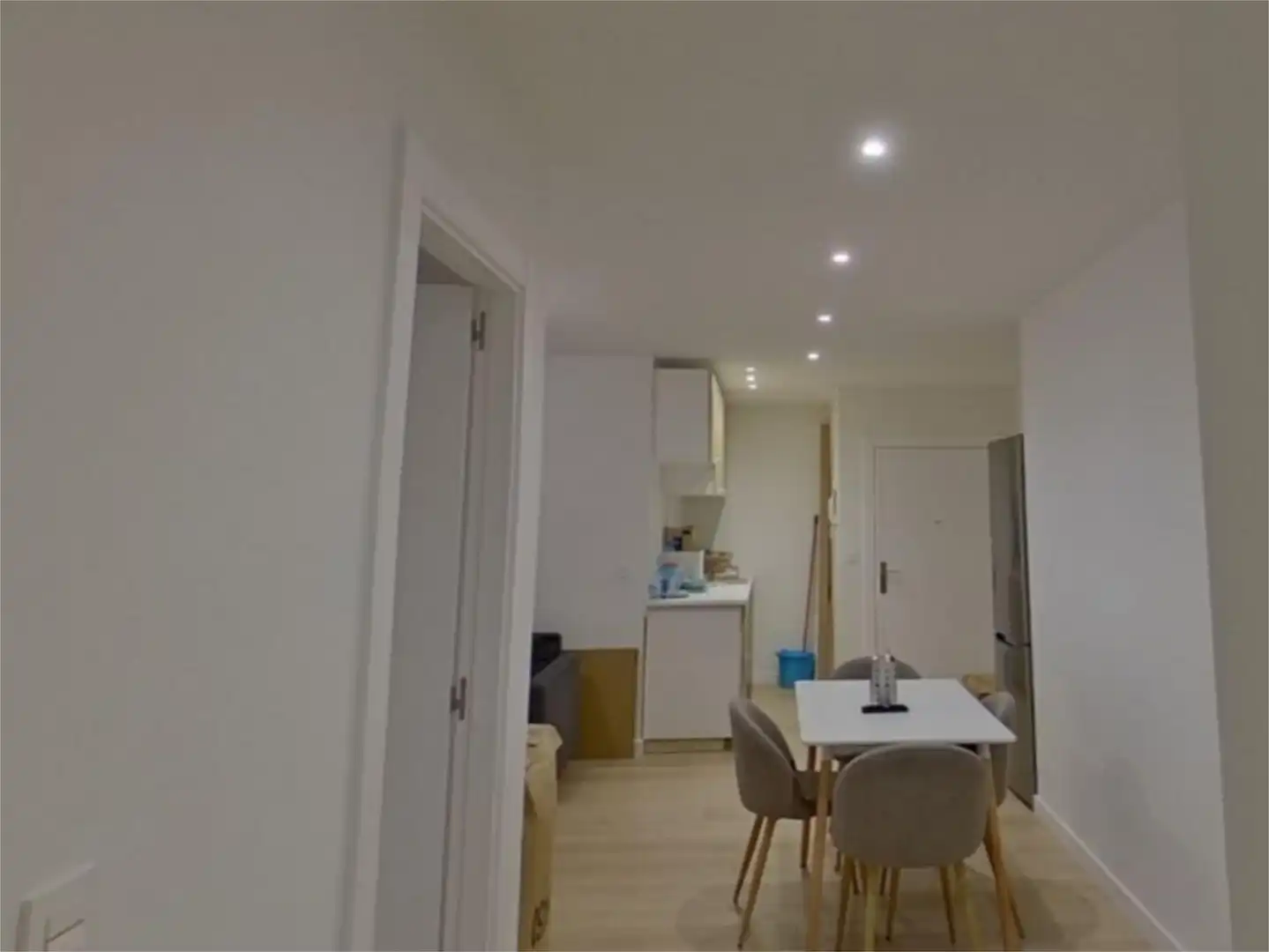 Piso en venta en Calle de Rodrigo Díaz de Vivar, 3, Ruiseñores Piso en venta en Calle de Rodrigo Díaz de Vivar, 3, Ruiseñores