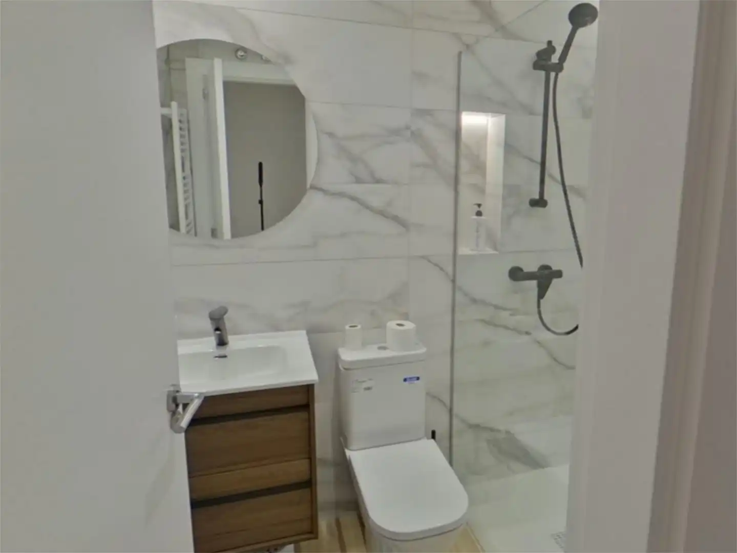 Piso en venta en Calle de Rodrigo Díaz de Vivar, 3, Ruiseñores Piso en venta en Calle de Rodrigo Díaz de Vivar, 3, Ruiseñores