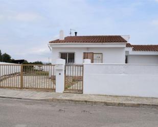 Vista exterior de Casa o xalet en venda en Ulldecona amb Piscina