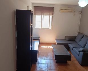 Living room of Flat to rent in  Sevilla Capital  with Air Conditioner