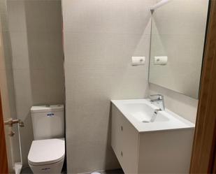 Bathroom of Flat to rent in Santander  with Balcony