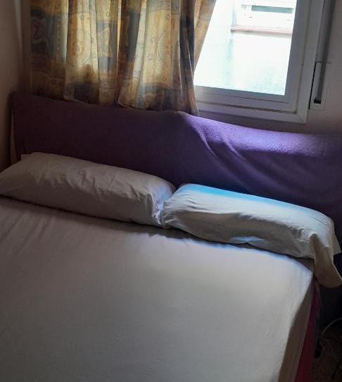 Foto 1 de Pis per a compartir a Carrer de Martí Torrents, 4, Barri del Mar, Barcelona