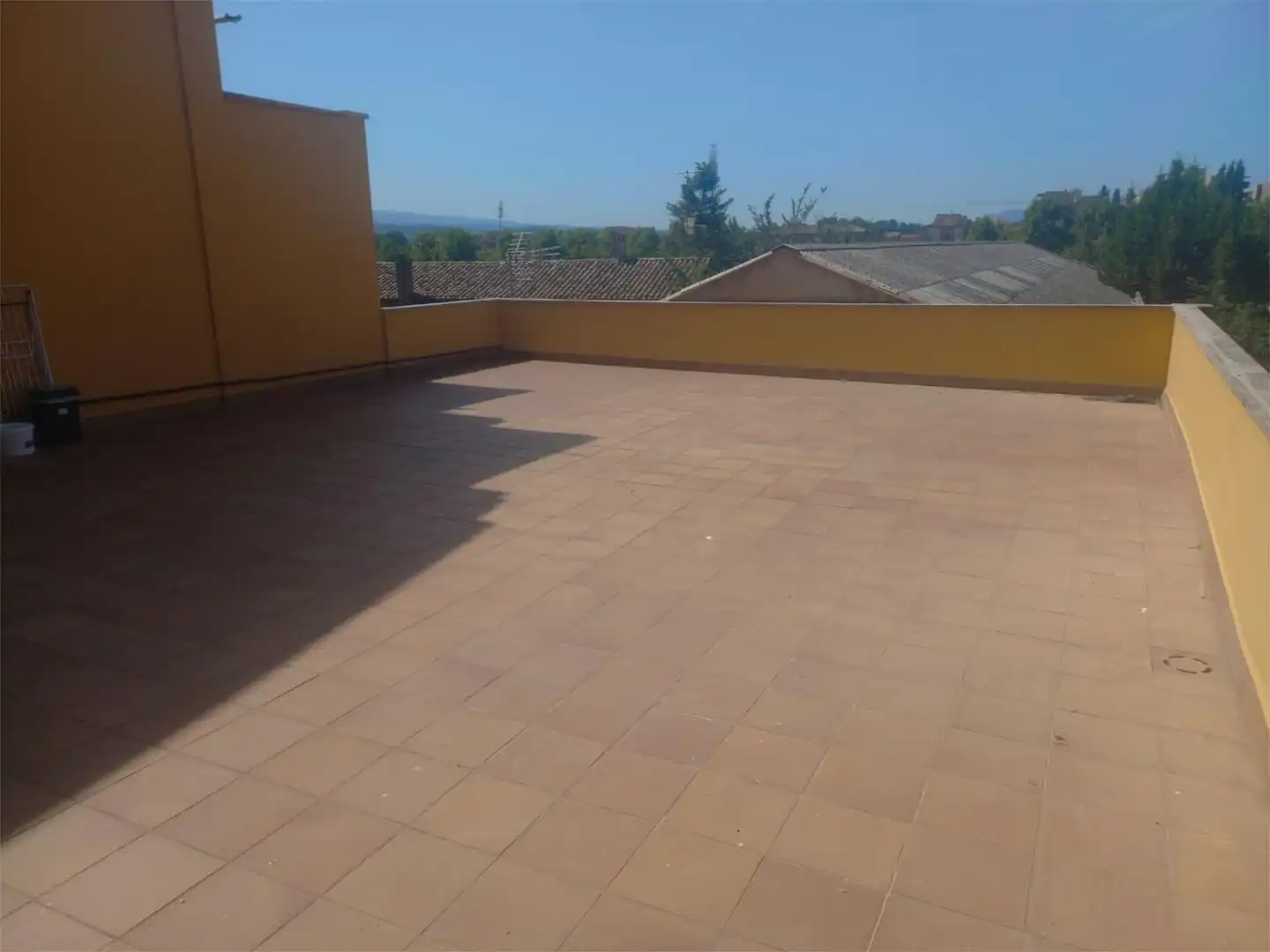 Terraza de Piso para compartir en Vic con Calefacción, Parquet y Terraza