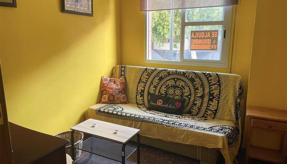 Photo 1 of Flat to share in Calle del Consejo de Ciento, 21, La Paz, Zaragoza