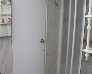 Bathroom of Flat to rent in  Córdoba Capital  with Terrace, Furnished and Balcony