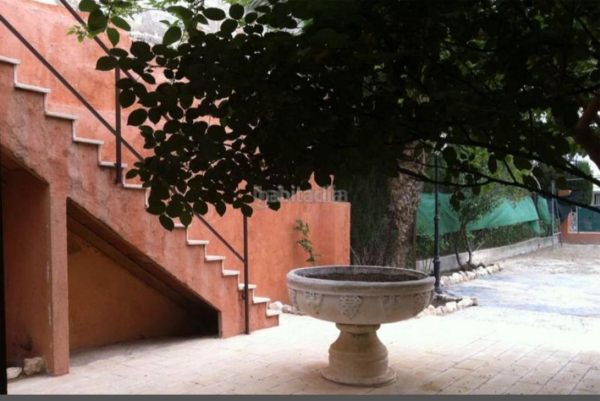 Jardí de Casa o xalet en venda en Villena amb Jardí privat, Terrassa i Traster
