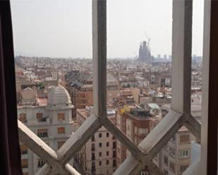 Exterior view of Loft to share in  Barcelona Capital  with Air Conditioner