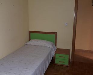 Bedroom of Flat to share in Valladolid Capital