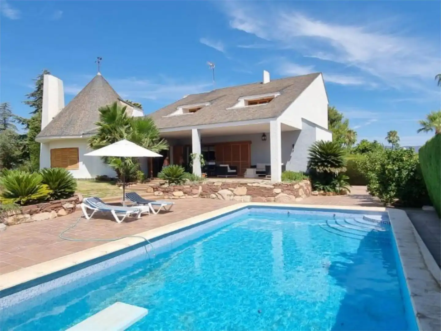 Casa o chalet en venta en Calle Perdiz, 1, Urbanizaciones Piscina de Casa o chalet en venta en Llíria con Jardín privado, Terraza y Piscina