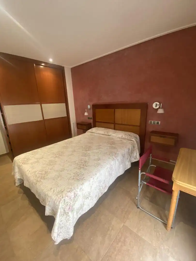 Room in Calle San Pascual, 53, Albatera Bedroom of Flat for share in Albatera with Air Conditioner, Furnished and Oven