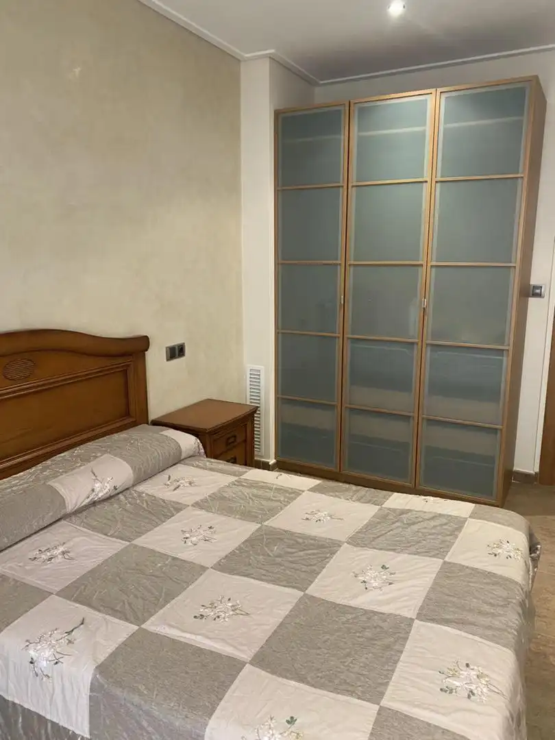 Room in Calle San Pascual, 53, Albatera Bedroom of Flat for share in Albatera with Air Conditioner, Furnished and Oven
