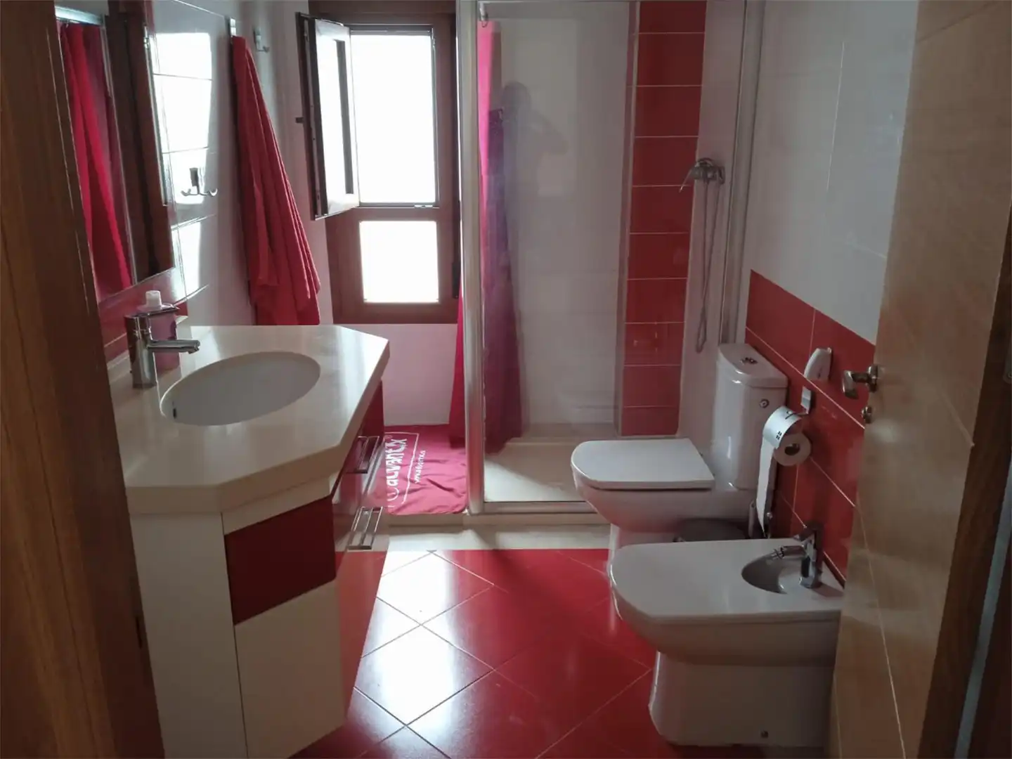 Room in Calle San Pascual, 53, Albatera Bathroom of Flat for share in Albatera with Air Conditioner, Furnished and Oven