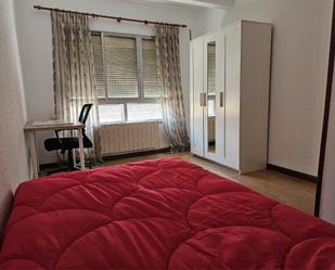 Bedroom of Flat to share in Valladolid Capital  with Terrace