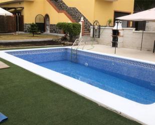 Swimming pool of House or chalet for sale in Huétor de Santillán  with Air Conditioner, Terrace and Swimming Pool