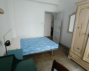 Bedroom of Flat to share in  Jaén Capital