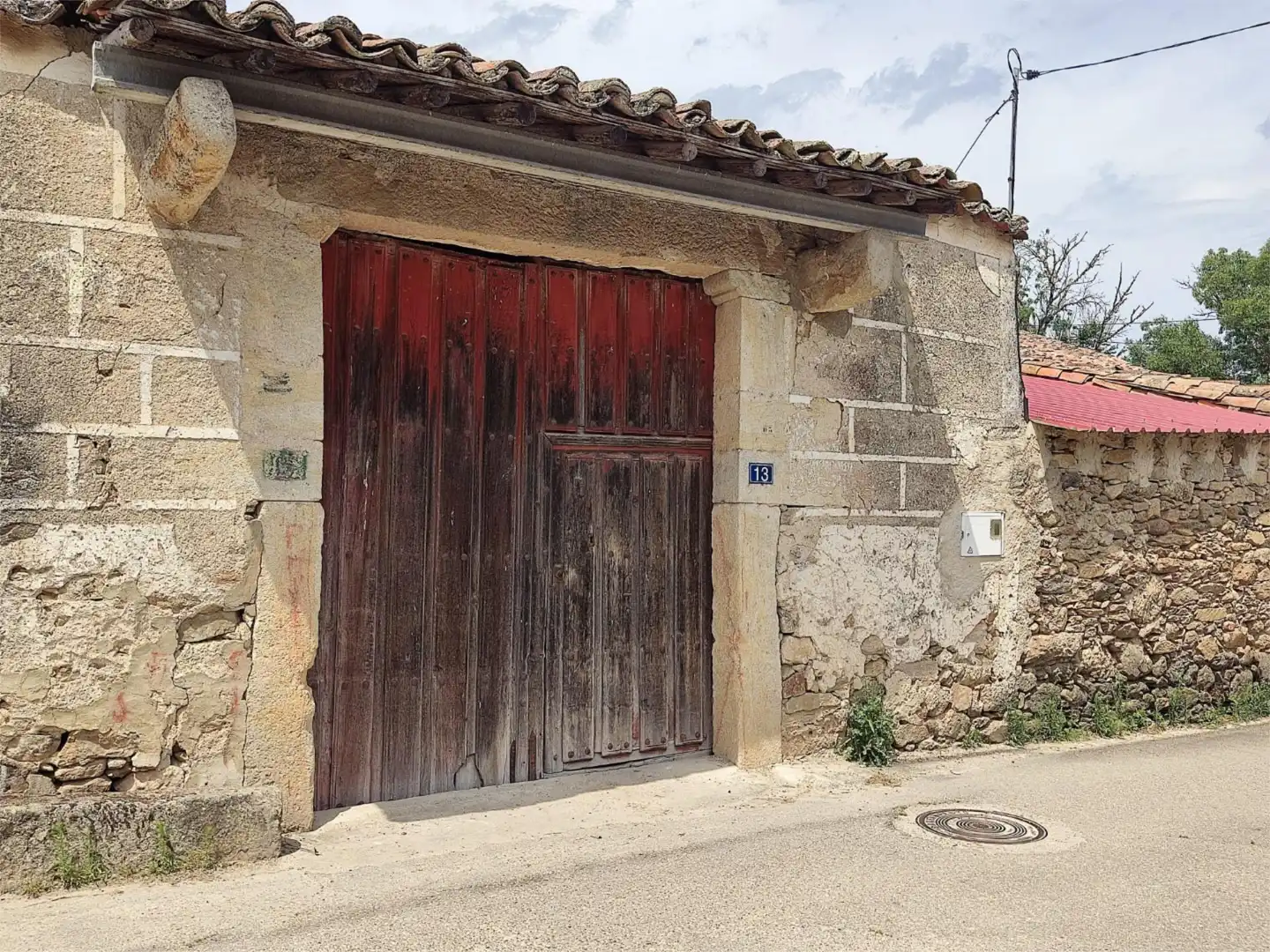 Vista exterior de Casa o xalet en venda en Pereruela amb Jardí privat