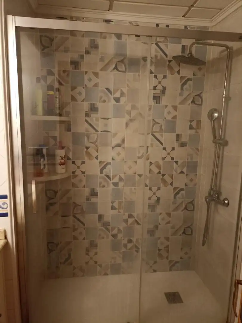 Piso en venta en Avenida Castilla, 35, Cheste Baño de Piso en venta en Cheste con Aire acondicionado, Calefacción y Trastero