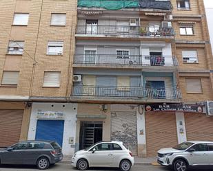 Vista exterior de Pis en venda en Cheste amb Aire condicionat, Calefacció i Traster