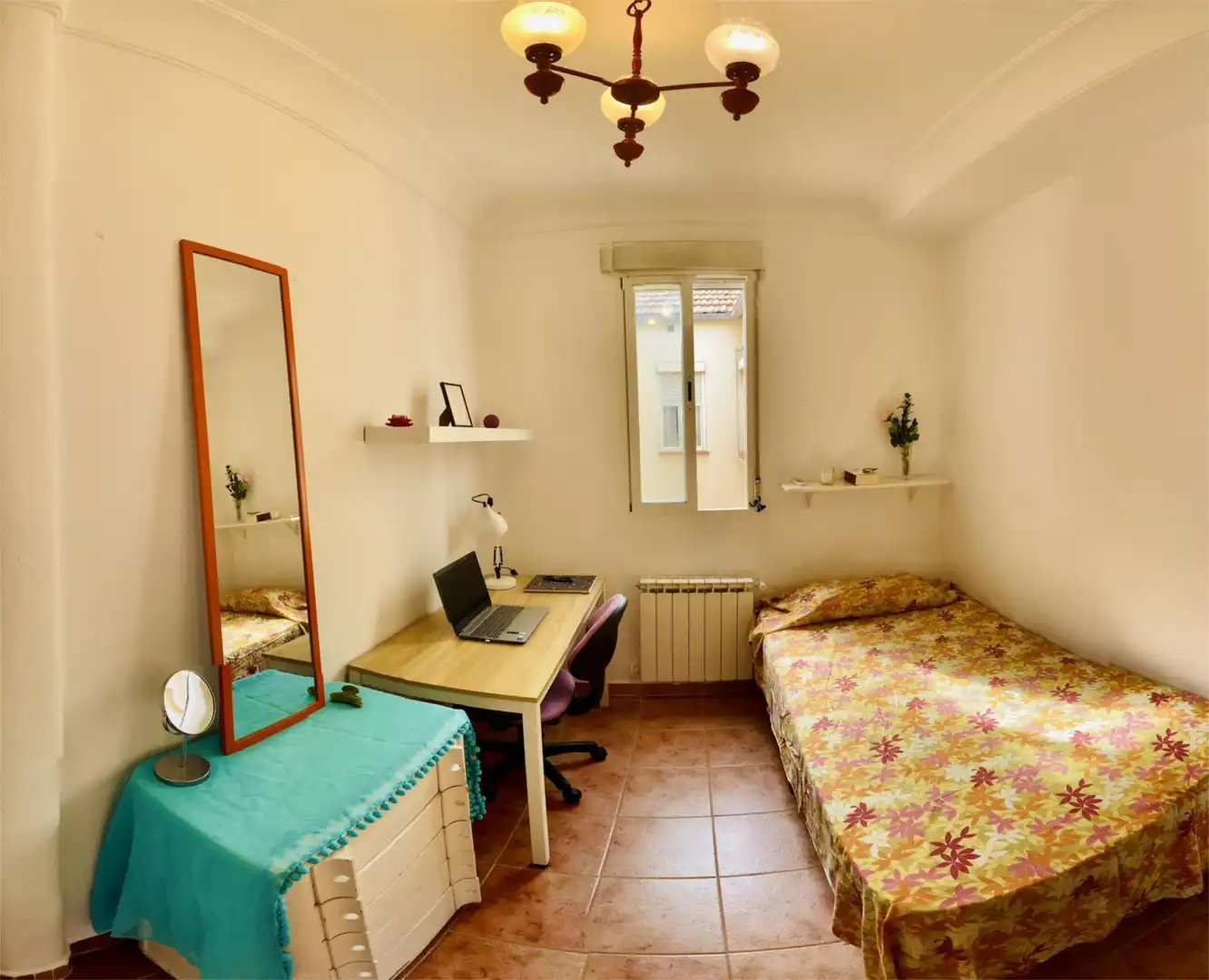 Habitación en Calle del Acuerdo, 20, Universidad - Malasaña Habitación de Piso para compartir en Madrid con Aire acondicionado, Calefacción y Jardín privado