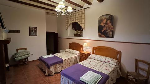 Foto 5 de Casa adosada en venda a Calle Iglesia, 15, Bedmar y Garcíez, Jaén